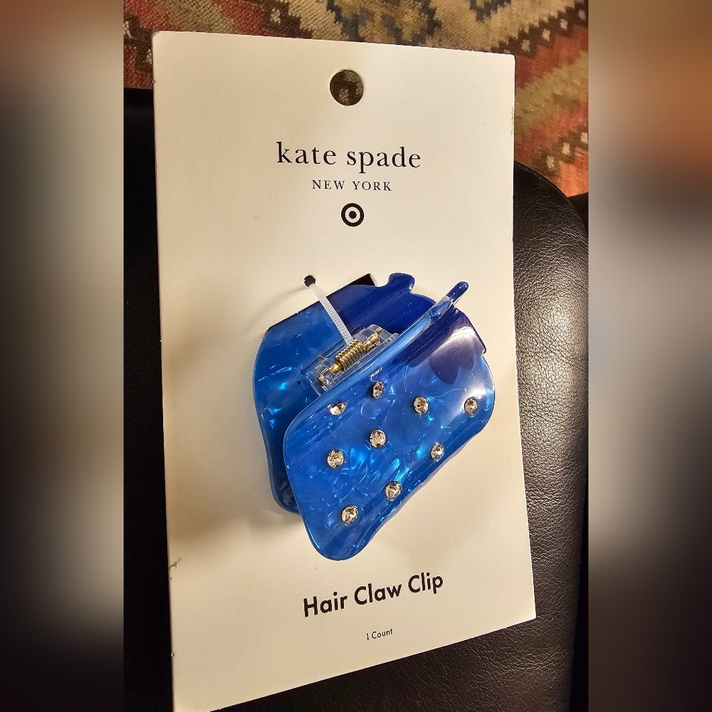 Kate Spade Target Collab Vibrant Blue Rhinestone Strawberry Hair Claw Clip NWT - Picture 7 of 8